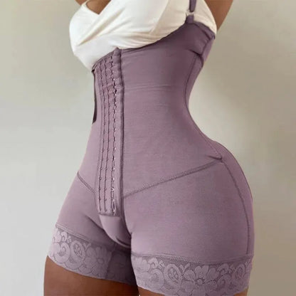 Körperformende Shapewear zum Abnehmen